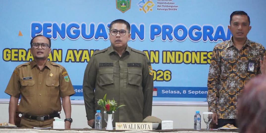 Wako Hendri dan Kadinsos Winarno di pembukaan  program GATI.